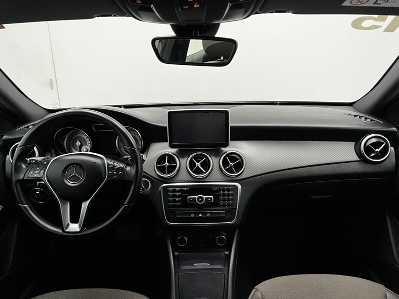 MERCEDES-BENZ GLA 200 1.6 CGI STYLE 16V TURBO GASOLINA 4P AUTOMÁTICO 2015