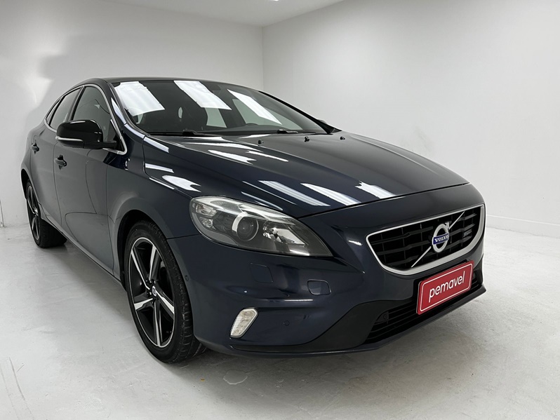VOLVO V40 2.0 T5 R DESIGN TURBO GASOLINA 4P AUTOMÁTICO 2014