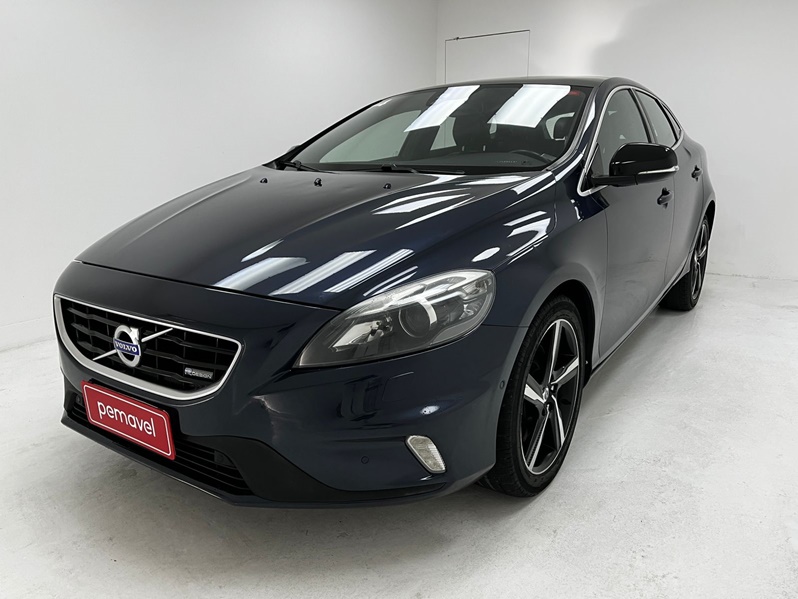 VOLVO V40 2.0 T5 R DESIGN TURBO GASOLINA 4P AUTOMÁTICO 2014