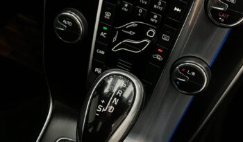 
									VOLVO V40 2.0 T5 R DESIGN TURBO GASOLINA 4P AUTOMÁTICO 2014 completo								