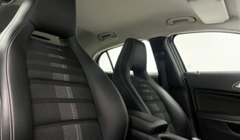 
									MERCEDES-BENZ GLA 200 1.6 CGI FLEX ADVANCE 7G-DCT 2018 completo								