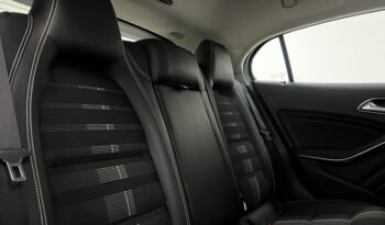 
									MERCEDES-BENZ GLA 200 1.6 CGI FLEX ADVANCE 7G-DCT 2018 completo								