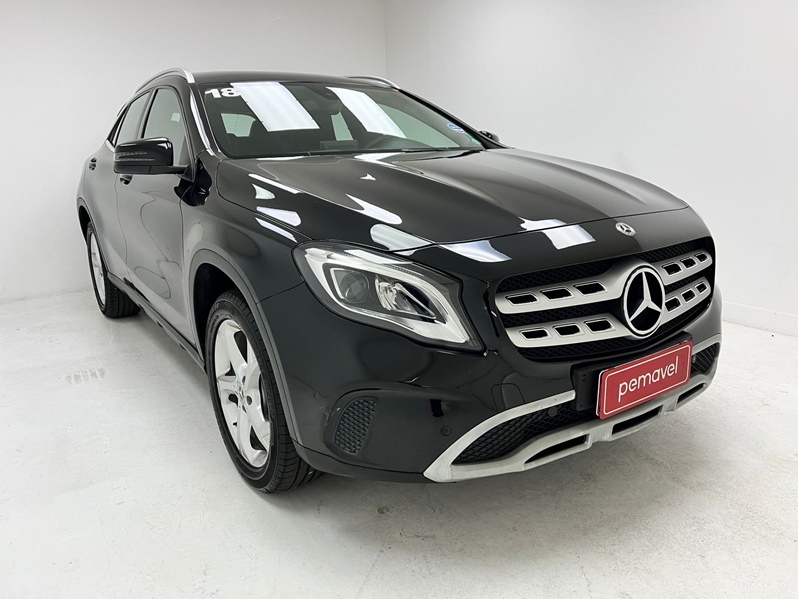 MERCEDES-BENZ GLA 200 1.6 CGI FLEX ADVANCE 7G-DCT 2018
