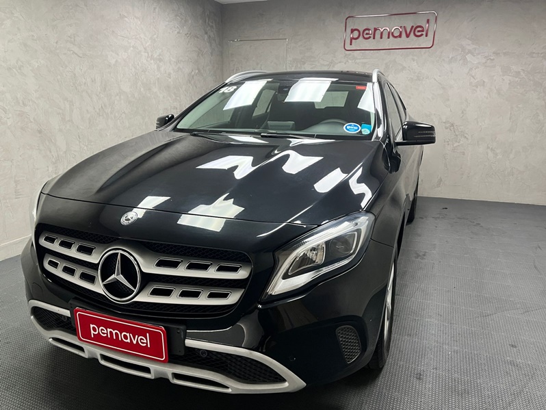 MERCEDES-BENZ GLA 200 1.6 CGI FLEX ADVANCE 7G-DCT 2018