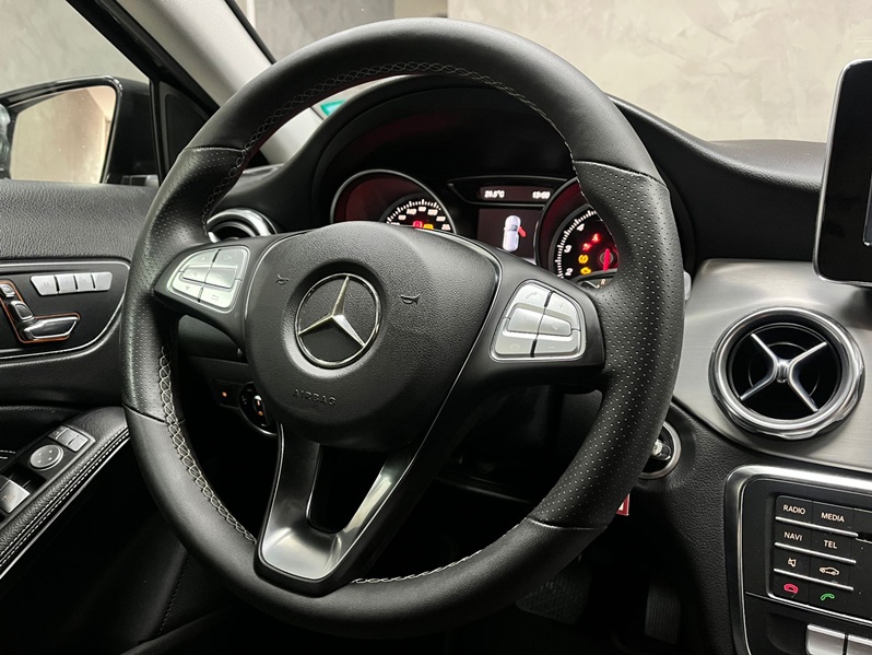 MERCEDES-BENZ GLA 200 1.6 CGI FLEX ADVANCE 7G-DCT 2018