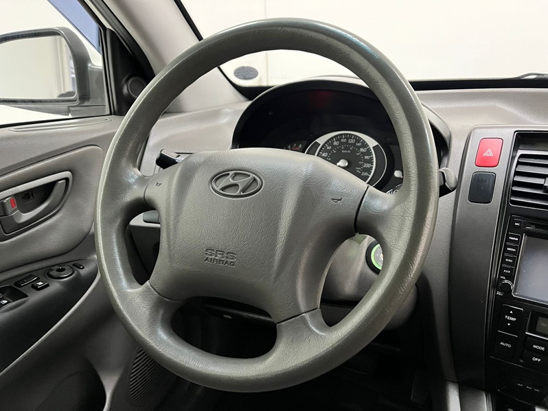 HYUNDAI TUCSON 2.0 MPFI GLS 16V 143CV 2WD FLEX 4P AUTOMÁTICO 2015
