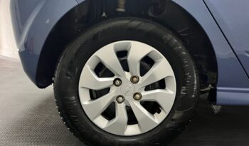 
									CHEVROLET ONIX 1.0 MPFI LT 8V FLEX 4P MANUAL 2019 completo								