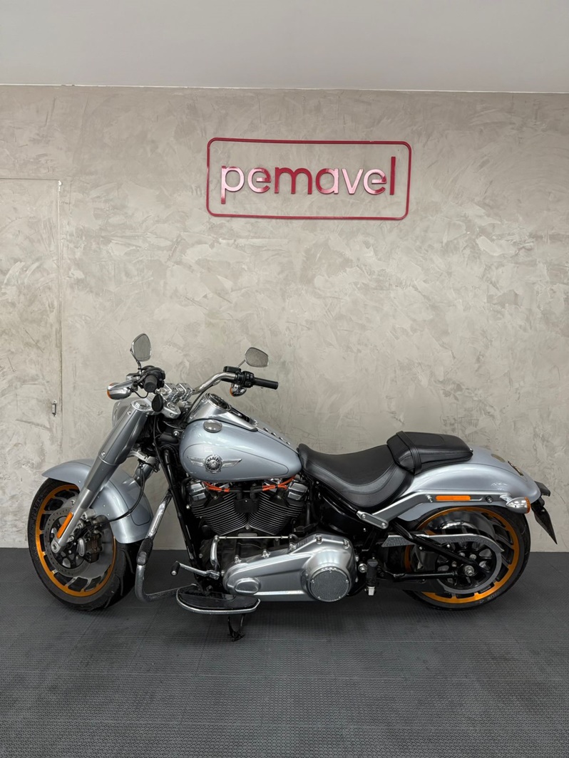 HARLEY-DAVIDSON SOFTAIL FAT BOY 107 CUSTOM 2020