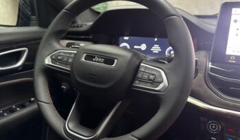 
									JEEP COMMANDER 2.0 TD380 TURBO DIESEL OVERLAND AT9 2022 completo								