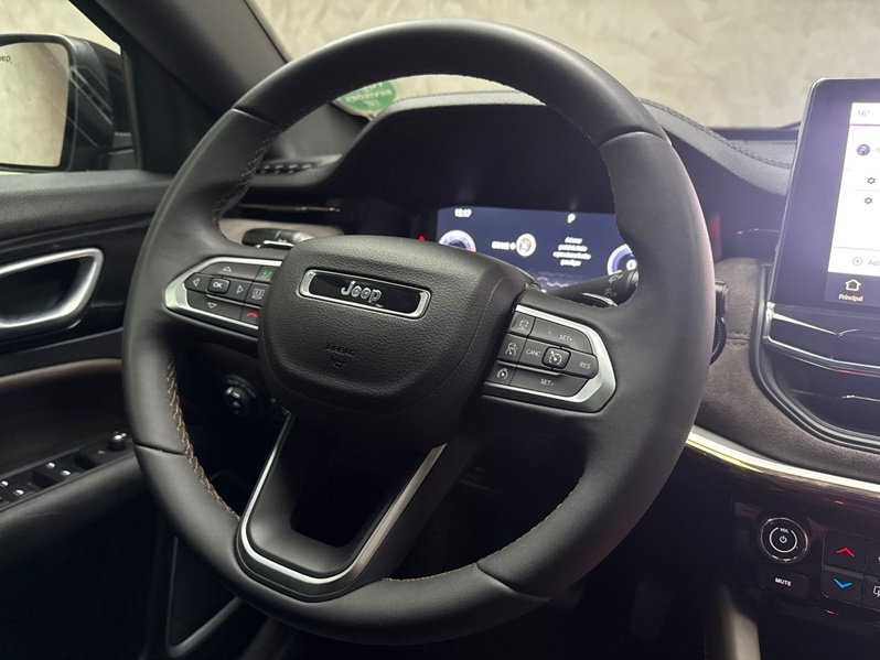 JEEP COMMANDER 2.0 TD380 TURBO DIESEL OVERLAND AT9 2022