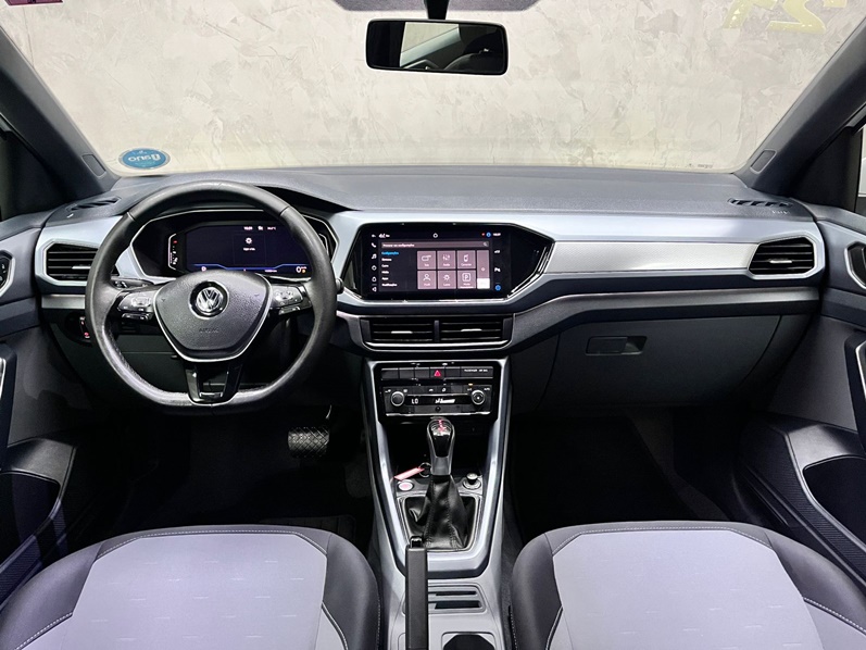 VOLKSWAGEN T-CROSS 1.0 200 TSI TOTAL FLEX COMFORTLINE AUTOMÁTICO 2021