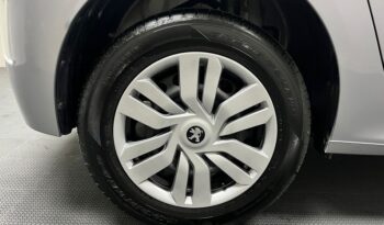 
									PEUGEOT 208 1.0 FIREFLY FLEX LIKE MANUAL 2024 completo								