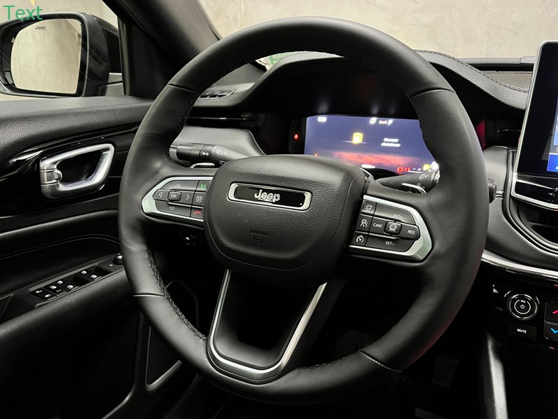 JEEP COMPASS 2.0 HURRICANE 4 TURBO GASOLINA BLACKHAWK AT9 2025