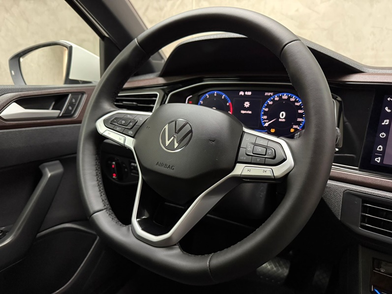 VOLKSWAGEN VIRTUS 1.0 200 TSI HIGHLINE AUTOMÁTICO 2023