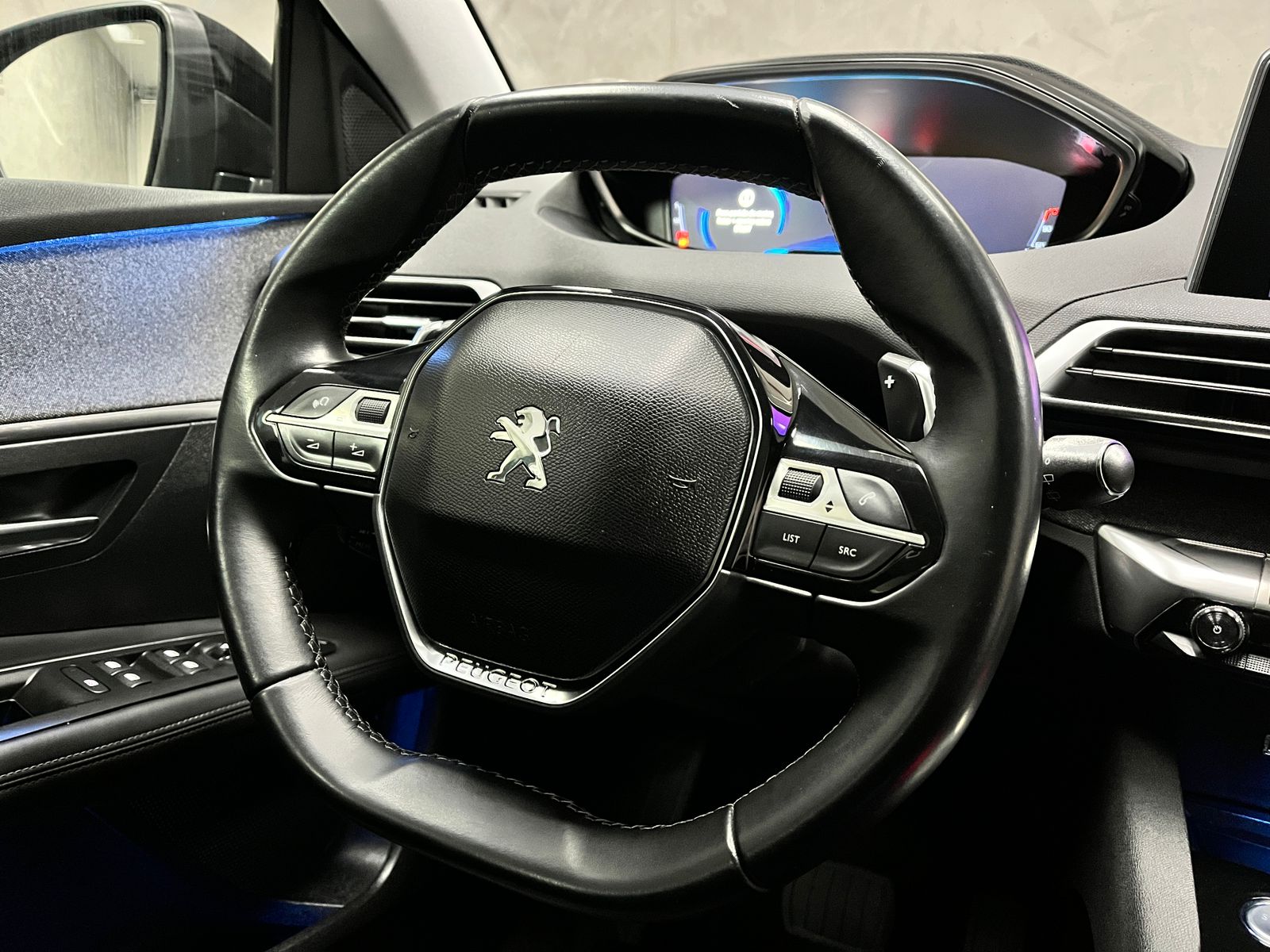 PEUGEOT 3008 1.6 GRIFFE THP 16V GASOLINA 4P AUTOMÁTICO 2018