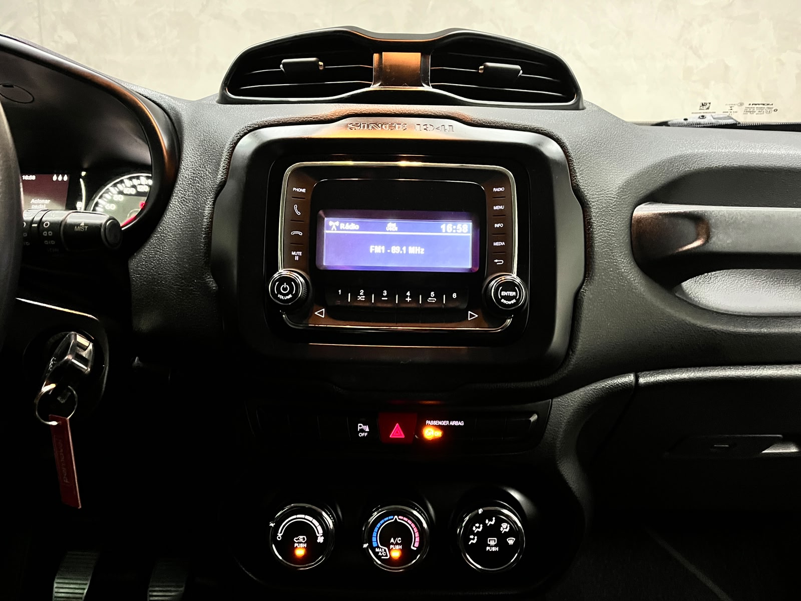 JEEP RENEGADE  1.8 16V FLEX SPORT 4P MANUAL 2016