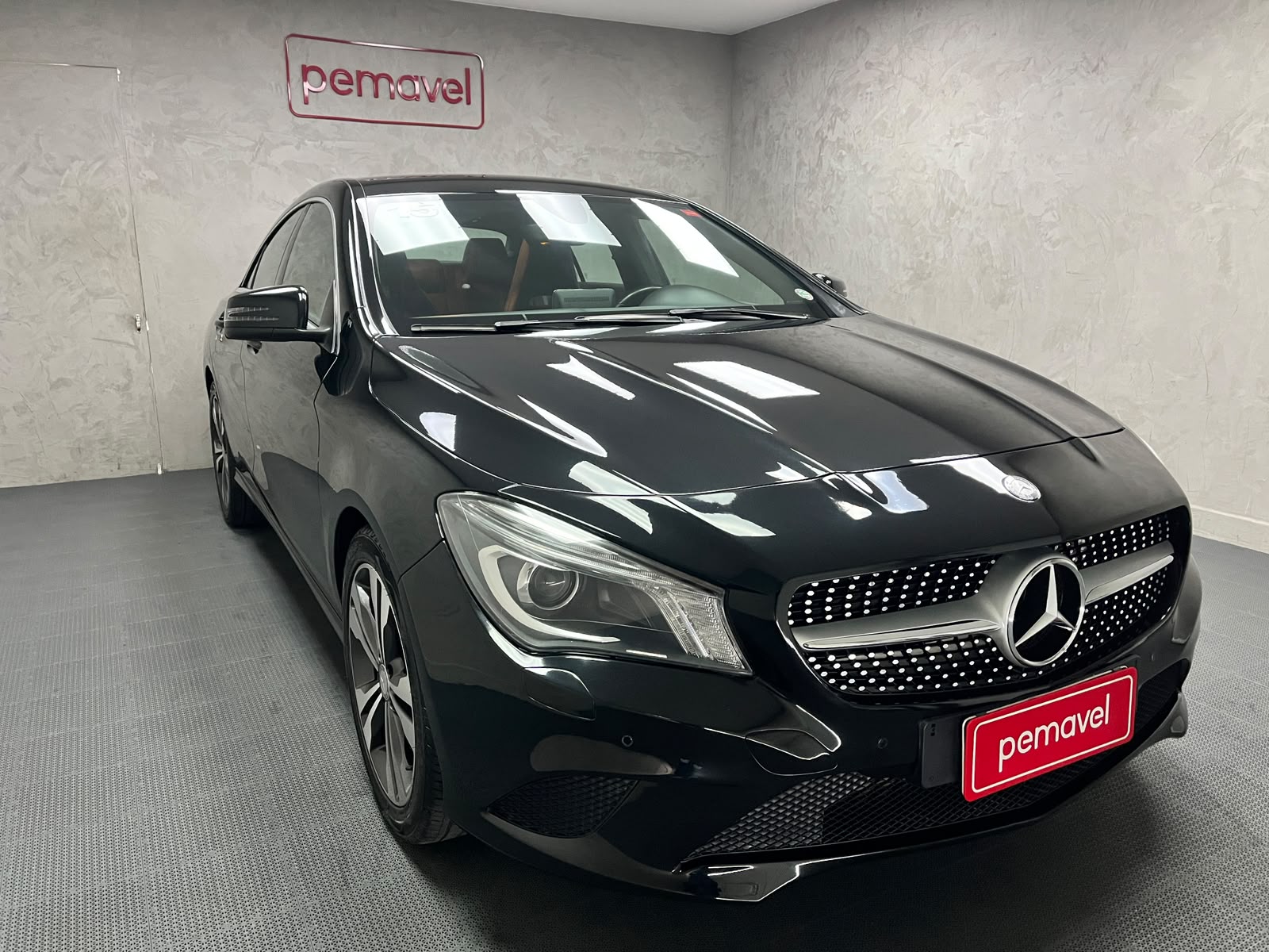 MERCEDES-BENZ CLA 200 1.6 URBAN 16V GASOLINA 4P AUTOMÁTICO 2015