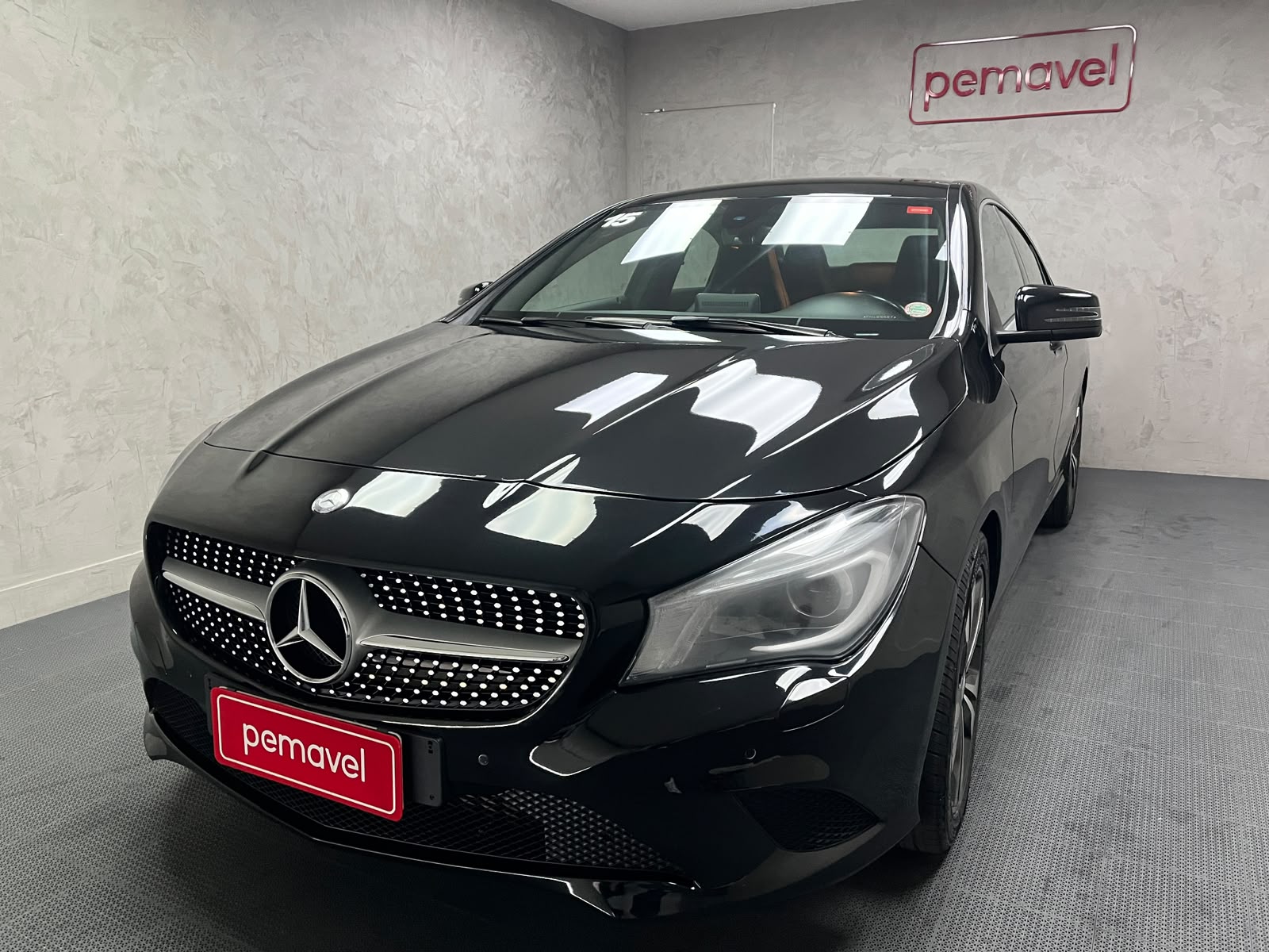 MERCEDES-BENZ CLA 200 1.6 URBAN 16V GASOLINA 4P AUTOMÁTICO 2015