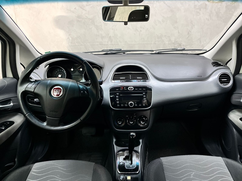 FIAT PUNTO 1.6 ESSENCE 16V FLEX 4P AUTOMATIZADO 2015
