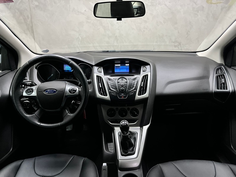 FORD FOCUS 1.6 SE 16V FLEX 4P MANUAL 2015