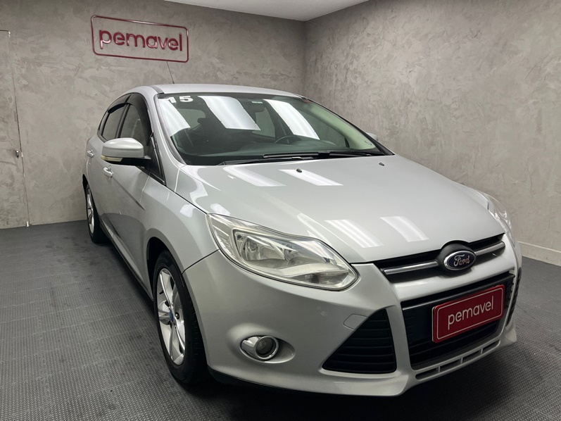 FORD FOCUS 1.6 SE 16V FLEX 4P MANUAL 2015