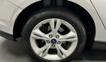 
									FORD FOCUS 1.6 SE 16V FLEX 4P MANUAL 2015 completo								