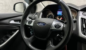 
									FORD FOCUS 1.6 SE 16V FLEX 4P MANUAL 2015 completo								
