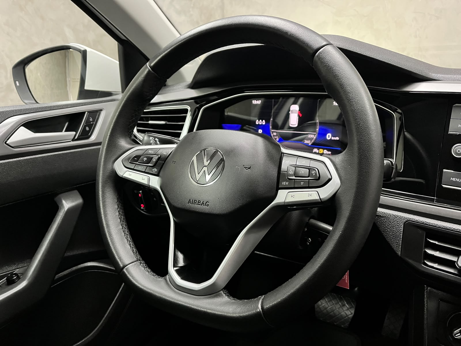 VOLKSWAGEN NIVUS 1.0 200 TSI TOTAL FLEX COMFORTLINE AUTOMÁTICO 2023