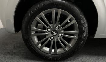 
									PEUGEOT 208 1.2 ACTIVE 12V FLEX 4P MANUAL 2020 completo								