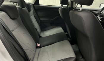 
									FORD FOCUS 2.0 S SEDAN 16V FLEX 4P POWERSHIFT 2015 completo								