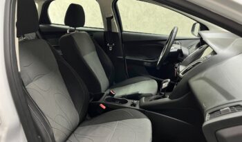 
									FORD FOCUS 2.0 S SEDAN 16V FLEX 4P POWERSHIFT 2015 completo								