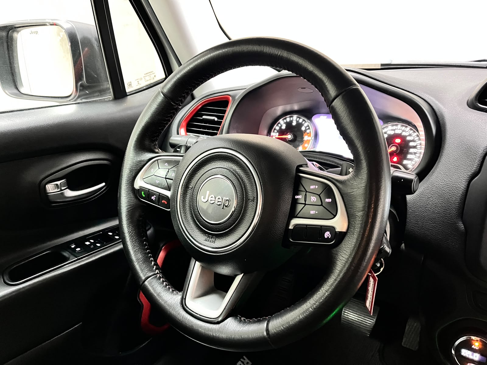JEEP RENEGADE 2.0 16V TURBO DIESEL TRAILHAWK 4P 4X4 AUTOMÁTICO 2016