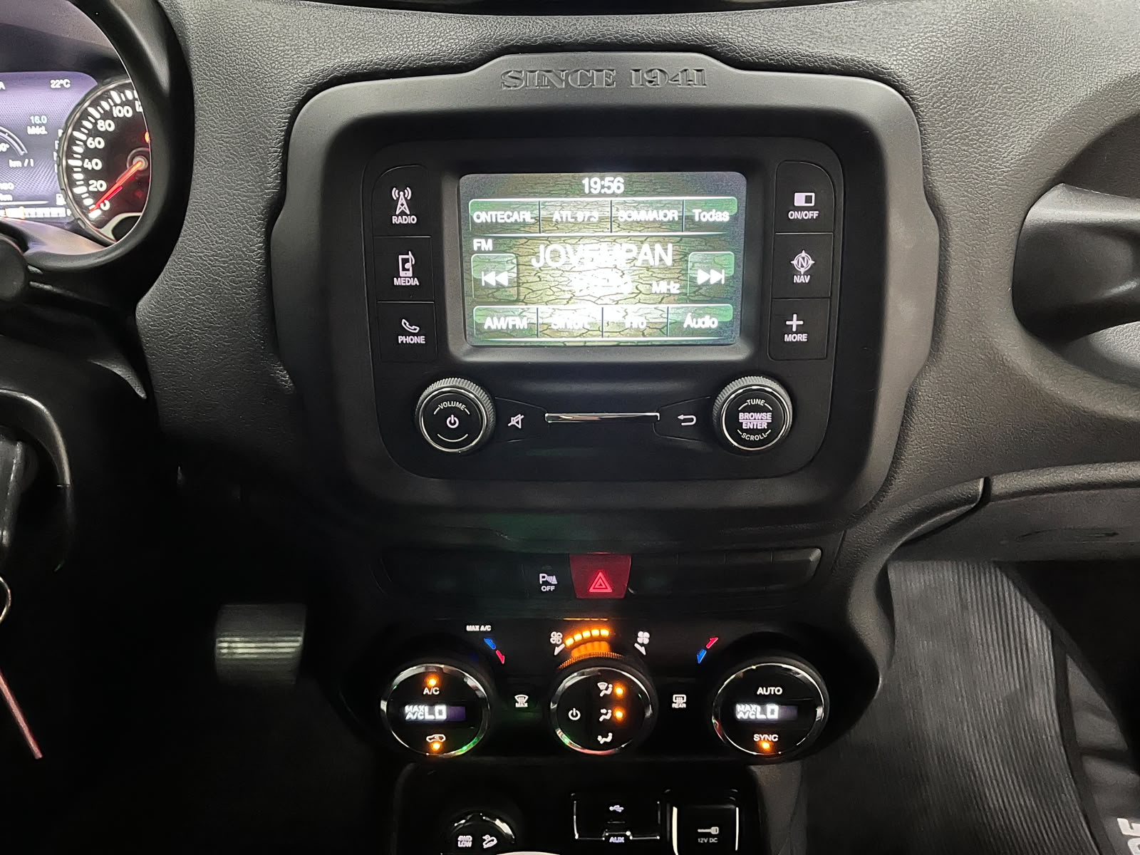 JEEP RENEGADE 2.0 16V TURBO DIESEL TRAILHAWK 4P 4X4 AUTOMÁTICO 2016