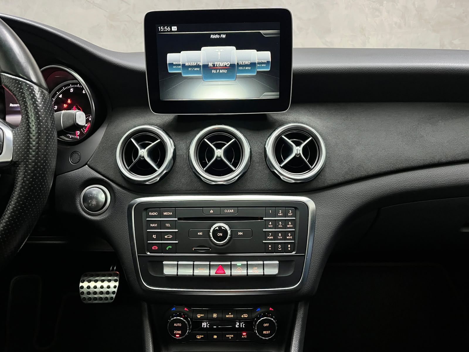 MERCEDES-BENZ GLA 250 2.0 CGI GASOLINA SPORT 7G-DCT 2018