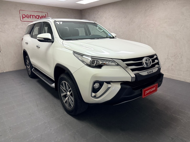 TOYOTA HILUX SW4 2.8 SRX 4X4 16V TURBO INTERCOOLER DIESEL 4P AUTOMÁTICO 2017