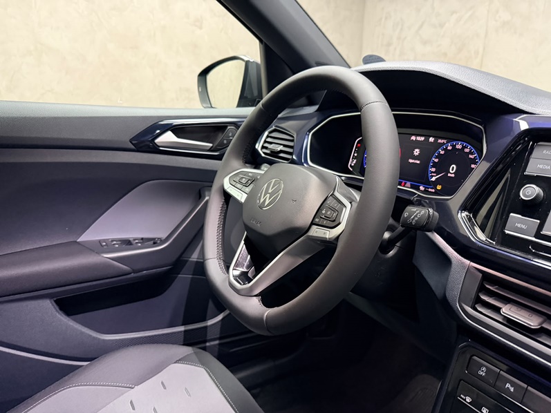VOLKSWAGEN T-CROSS 1.0 200 TSI TOTAL FLEX COMFORTLINE AUTOMÁTICO 2024
