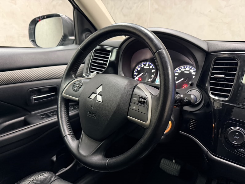 MITSUBISHI OUTLANDER 2.0 16V GASOLINA 4P AUTOMÁTICO 2014